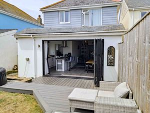 Photo 22- click for photo gallery